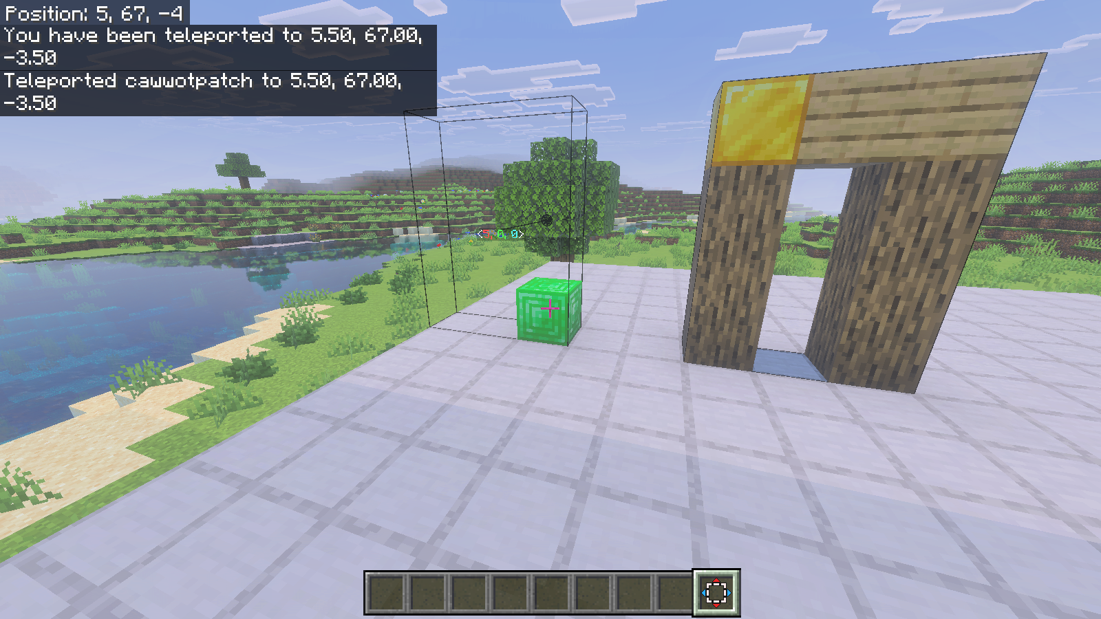A wireframe selection surrounds the emerald destination while the original oak-and-gold arch remains beside it.